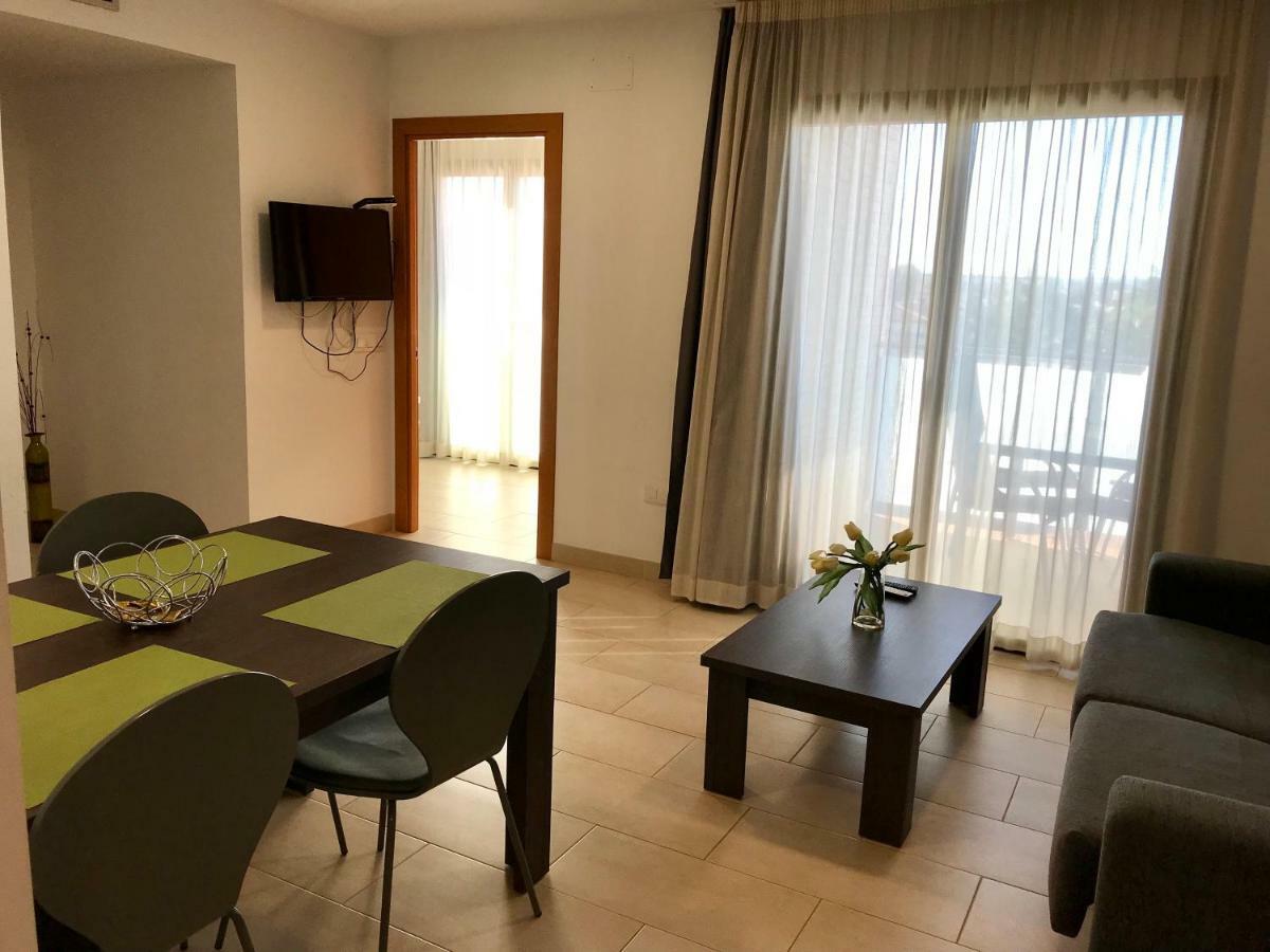 Edifici Violetta Lejlighed Empuriabrava Eksteriør billede